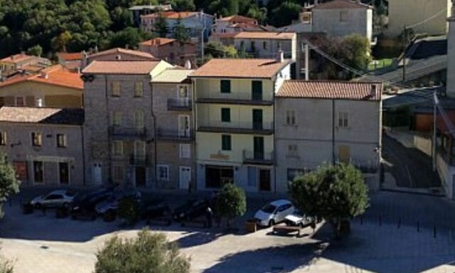 Lyst på hus i en koselig italiensk landsby? Det kan du få - for en tier!